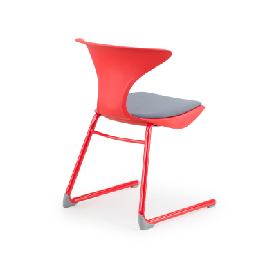 chaise avec tablette rouge structure pietement luge plastique sans accoudoirs 7