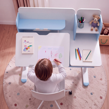 bureau pour jeunes avec passe cables blanc bleu ergokid 4