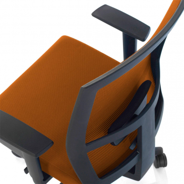 chaise ergonomique orange structure noire maille accoudoirs reglables 1d soutien lombaire 5