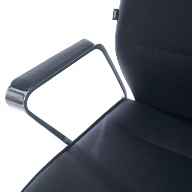 chaise de conference noir structure pietement luge simil cuir accoudoirs rembourres 4