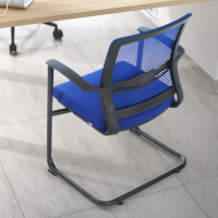 Chaise Visiteur Alpha, modèle cantilever, dossier en maille, mousse injectée