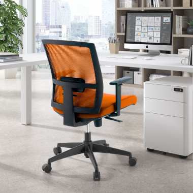 chaise ergonomique orange structure noire maille accoudoirs reglables 1d soutien lombaire 2