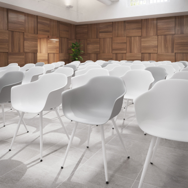 chaise de conference blanc blanc 4 pattes plastique accoudoirs fixes 2